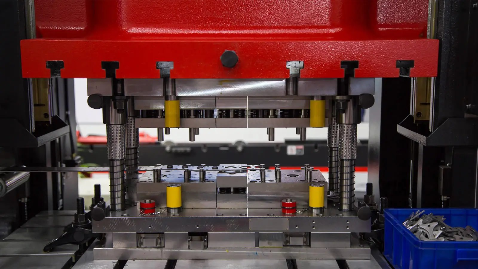 Sac Metal Kalıplama